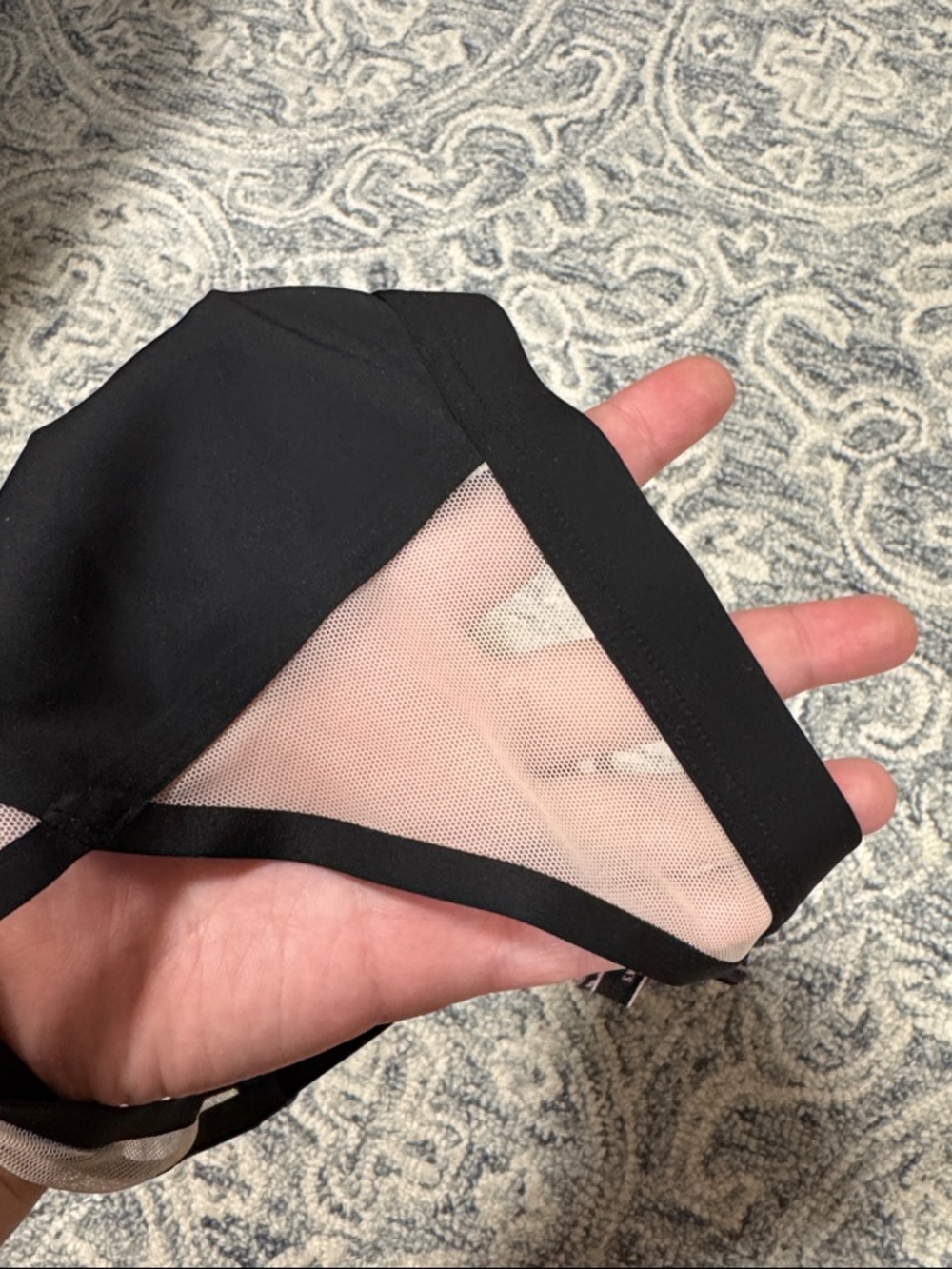 Victoria’s Secret - Black Mesh-Panel Wireless Bra - Picture 5 of 5